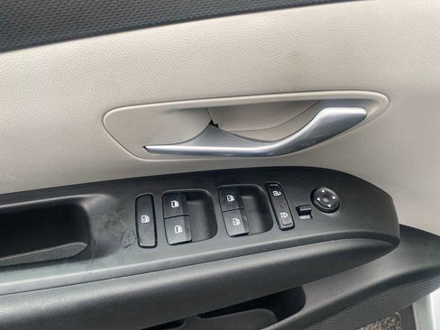 Used 2023 Hyundai Tucson SEL image 12