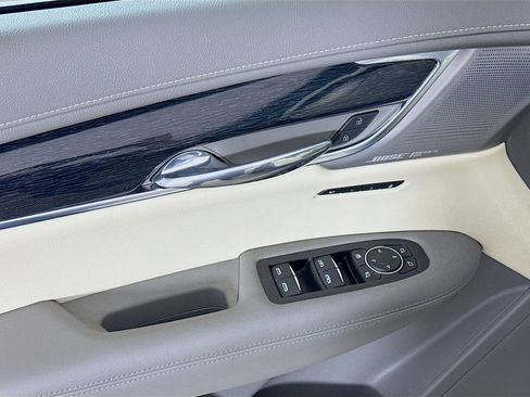 Used 2023 Cadillac XT6 Premium Luxury FWD image 18