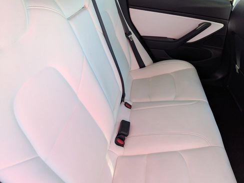 Used 2019 Tesla Model 3 Long Range image 14