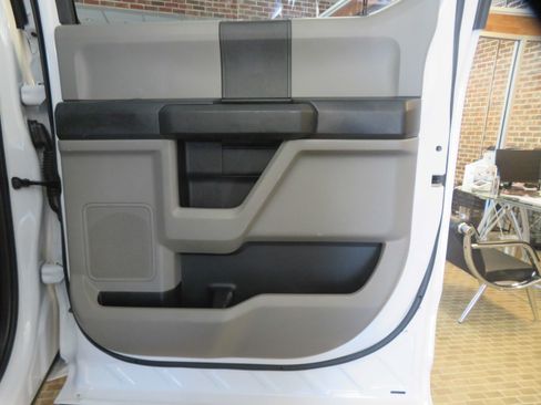 Used 2020 Ford F250 XL w/ STX Appearance Package AWD/4WD image 19