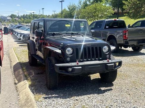 Used 2018 Jeep Wrangler Unlimited Rubicon AWD/4WD image 3