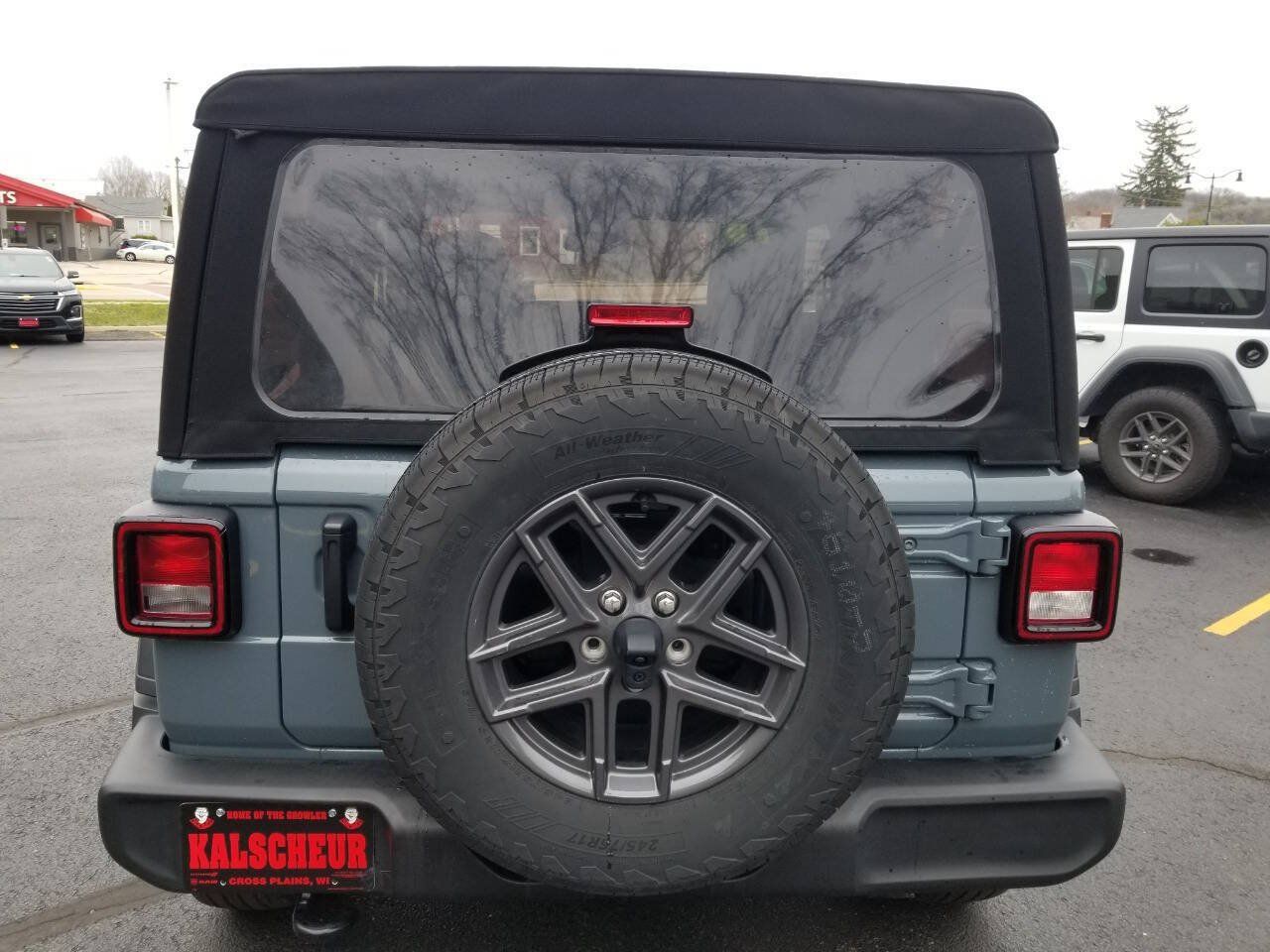 Used 2024 Jeep Wrangler Sport AWD/4WD image 6
