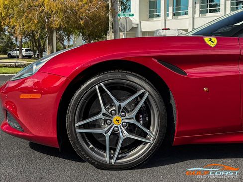 Used 2016 Ferrari California T image 44