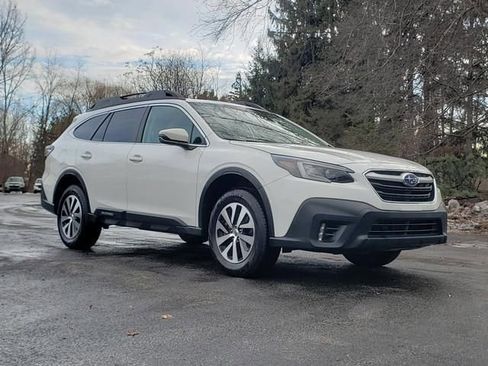 Certified 2022 Subaru Outback Premium image 1