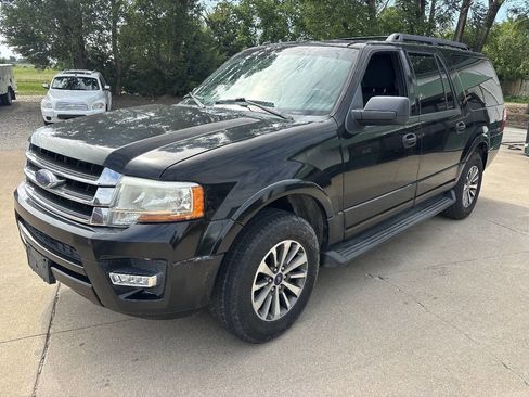 Used 2017 Ford Expedition EL XLT RWD image 3