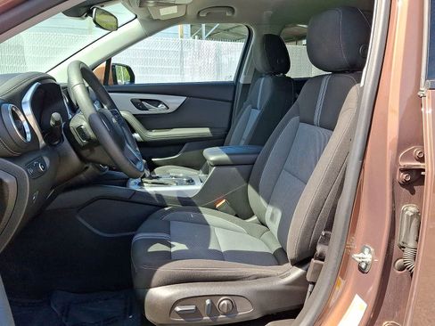 Certified 2023 Chevrolet Blazer LT w/ LPO, Black Grille Bar Package image 24