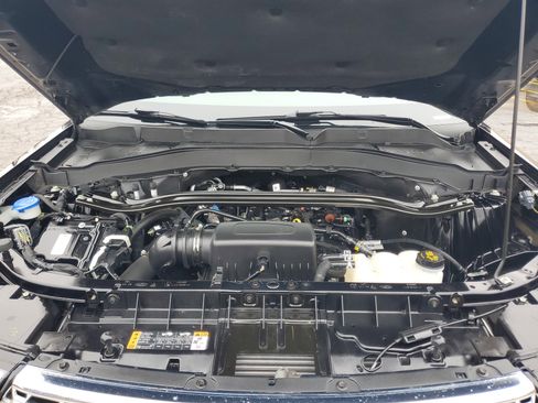 Used 2023 Ford Explorer Limited w/ Limited Technology Package image 8