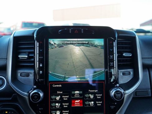 Used 2021 RAM 1500 Laramie image 17