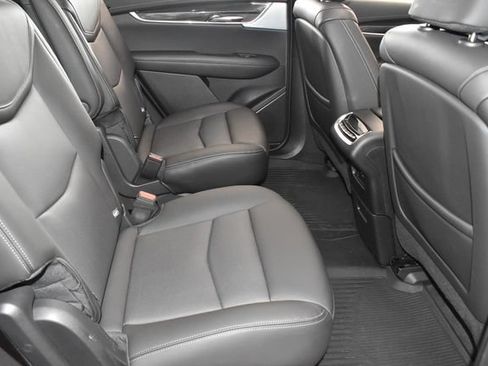 Used 2024 Cadillac XT6 Sport w/ Technology Package AWD/4WD image 12