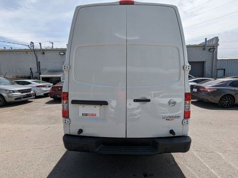 Used 2019 Nissan NV 2500 SV image 8