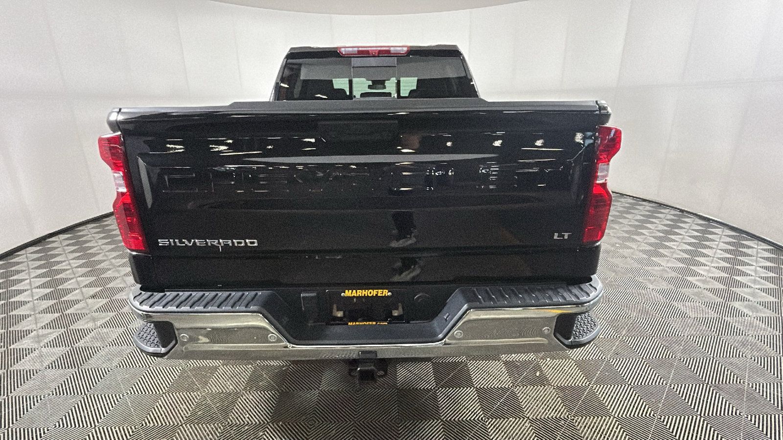 Used 2025 Chevrolet Silverado 1500 LT w/ Safety Package AWD/4WD image 4