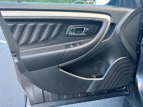 Used 2013 Ford Taurus SEL image 10