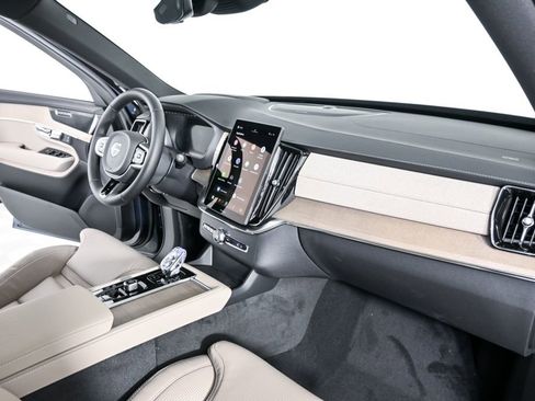 New 2026 Volvo XC90 T8 Ultra w/ Protection Package AWD/4WD image 25