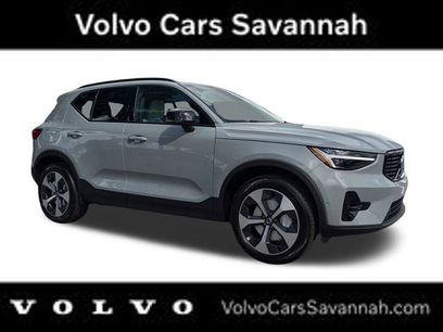 New 2025 Volvo XC40 B5 Plus w/ Protection Package Premier