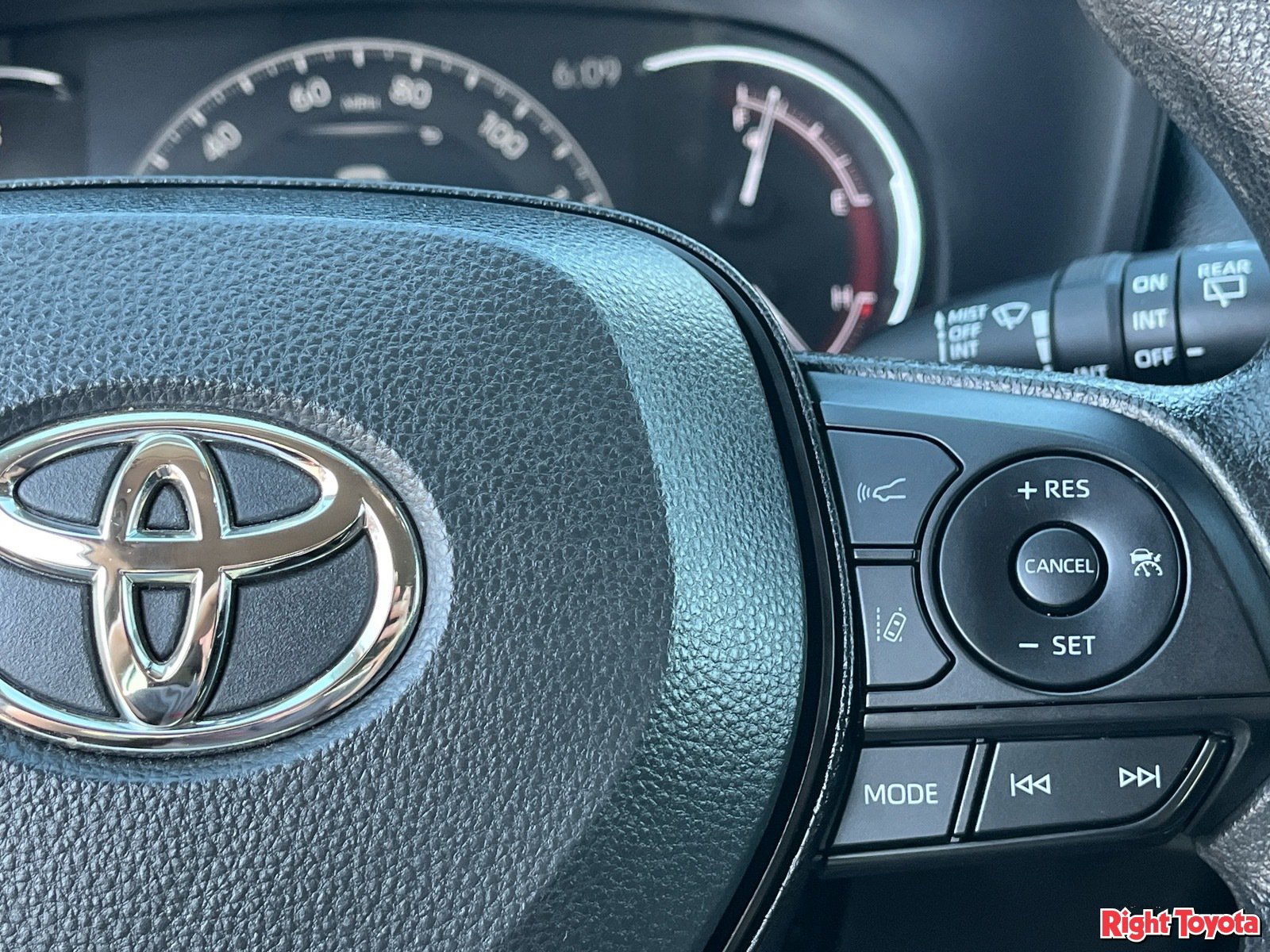 Certified 2025 Toyota RAV4 XLE AWD/4WD image 24