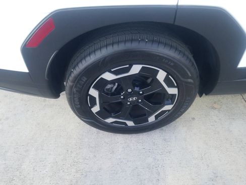 Certified 2025 Hyundai Santa Fe SE image 23