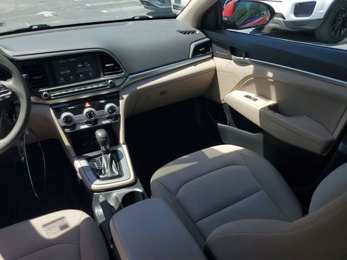Used 2019 Hyundai Elantra SEL image 16