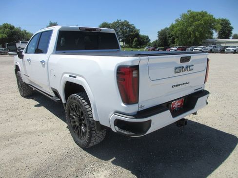 New 2026 GMC Sierra 2500 Denali Ultimate AWD/4WD image 13