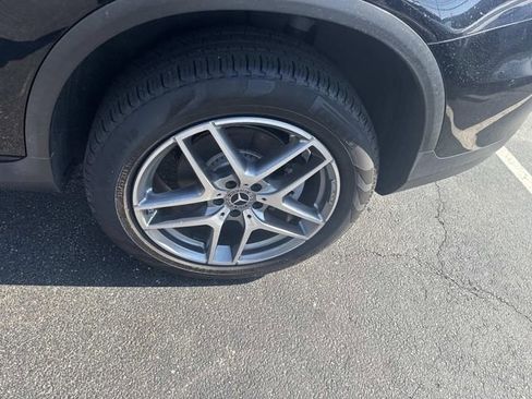 Used 2020 Mercedes-Benz GLC 300 4MATIC image 17