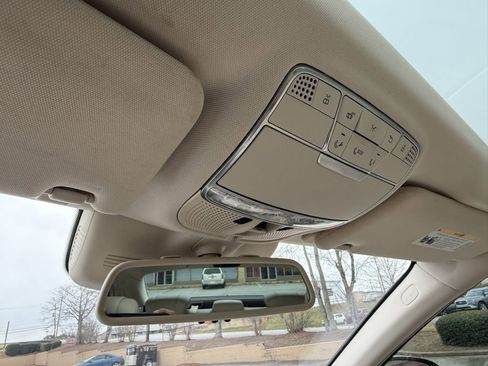 Used 2016 Mercedes-Benz S 550 4MATIC Sedan image 45