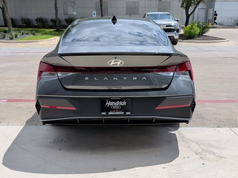Used 2026 Hyundai Elantra Sport w/ Cargo Package FWD image 9