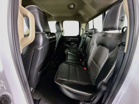 Used 2019 RAM 1500 Laramie AWD/4WD image 25