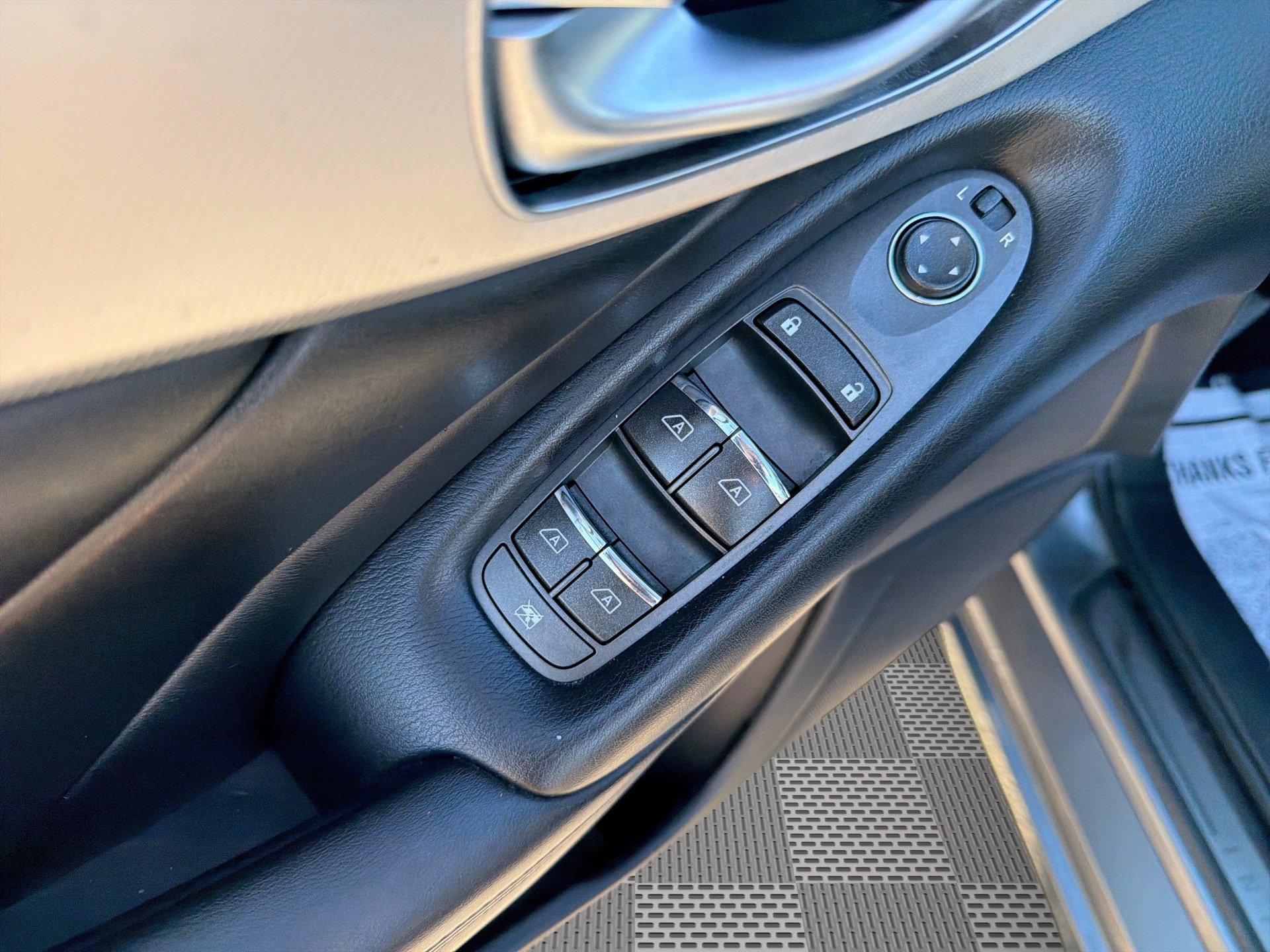 Used 2020 INFINITI Q50 Luxe RWD image 15