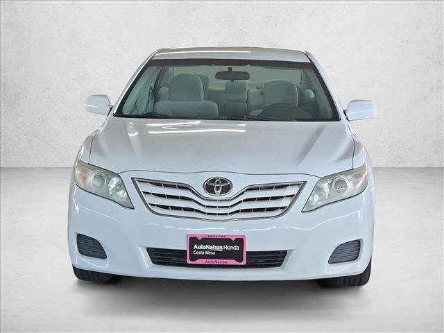 Used 2011 Toyota Camry LE FWD image 2