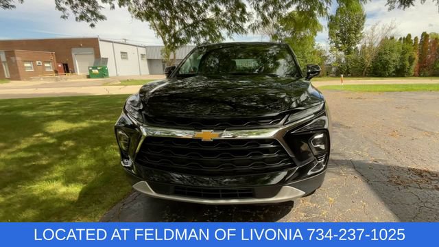 Certified 2024 Chevrolet Blazer LT w/ Convenience Package FWD image 3