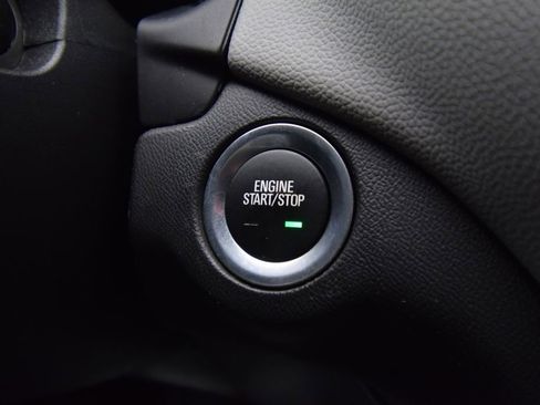 Used 2023 Chevrolet Equinox LS image 34