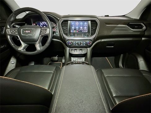 Used 2022 GMC Acadia AT4 w/ Technology Package image 9