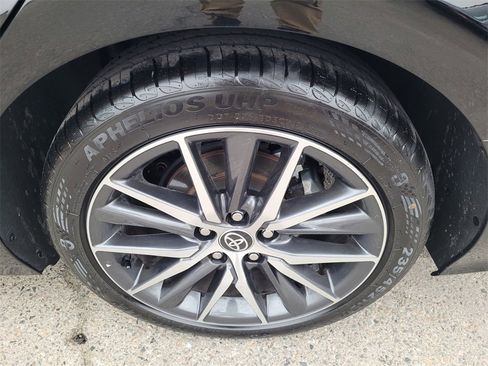 Used 2023 Toyota Camry XLE image 28