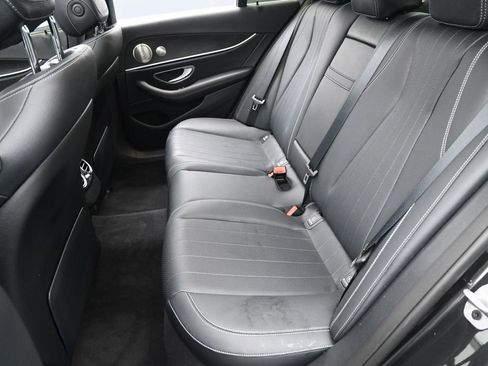 Used 2022 Mercedes-Benz E 450 4MATIC Sedan w/ Driver Assistance Package image 33