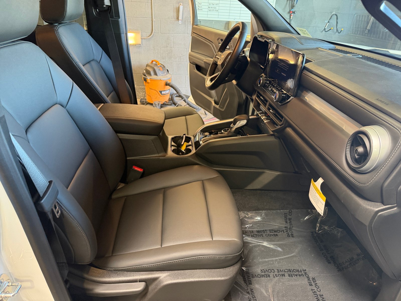 New 2026 Chevrolet Colorado LT w/ LT Convenience Package AWD/4WD image 19