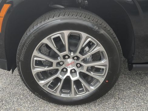 Used 2026 GMC Yukon XL Denali w/ Sun & Power Step Package AWD/4WD image 34
