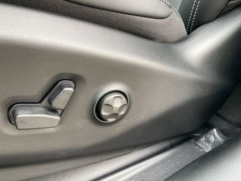 New 2026 Chrysler Pacifica Select image 24