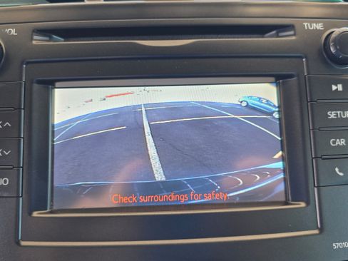 Used 2014 Toyota Prius V Two FWD image 17
