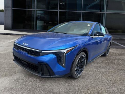 New 2026 Kia K4 GT-Line image 1