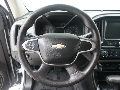 Used 2018 Chevrolet Colorado W/T w/ WT Convenience Package RWD image 15
