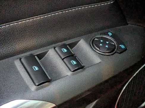 Used 2021 Ford Mustang Premium image 12