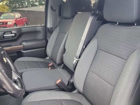 Used 2022 Chevrolet Silverado 1500 LT w/ Convenience Package II image 12