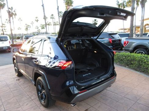 Used 2020 Toyota RAV4 XSE w/ XSE Grade Weather Package image 27