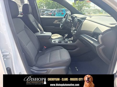 Used 2023 Chevrolet Traverse LT AWD/4WD image 19