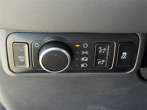 Used 2025 Ford Mustang Mach-E Premium image 24