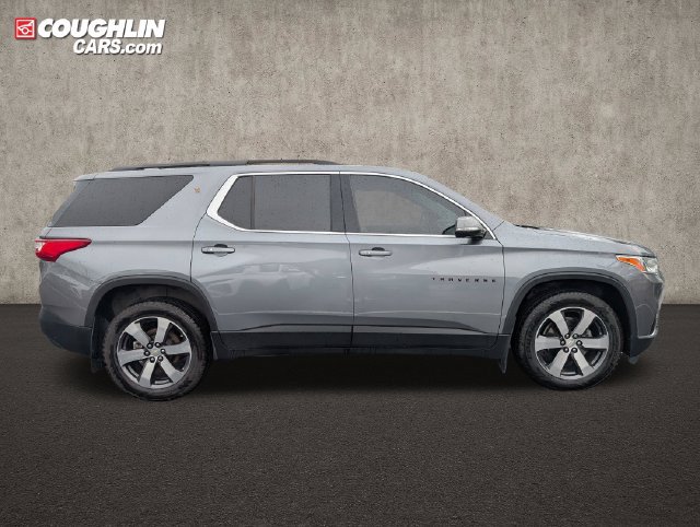 Used 2021 Chevrolet Traverse LT w/ LT Premium Package AWD/4WD image 8
