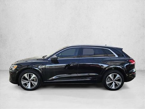 Certified 2024 Audi Q8 e-tron Premium Plus w/ Premium Plus Package AWD/4WD image 8