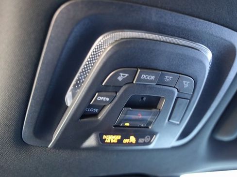 Certified 2025 Toyota Crown Signia w/ Advanced Technology Package image 28