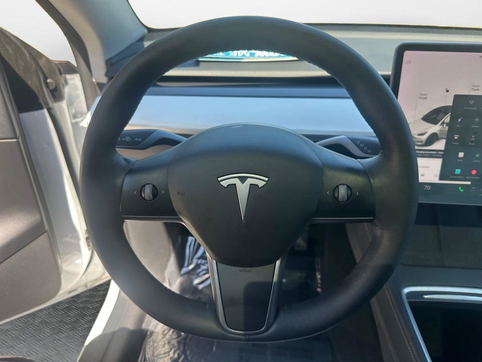 Used 2021 Tesla Model Y Long Range AWD/4WD image 13
