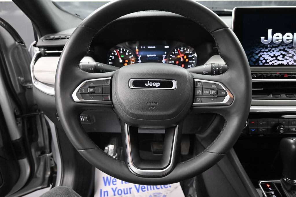 Used 2024 Jeep Compass Limited AWD/4WD image 30