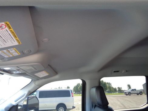 Used 2024 Ford F250 Lariat w/ Chrome Package image 23